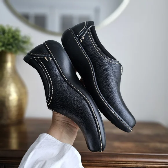 Clarks Women’s Ashland Joy Leather Slip-On Loafers Black Comfort Shoes Size 7M - Picture 7 of 14